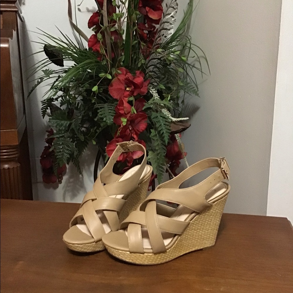 Jessica Simpson Tan Wedge Platform Shoes